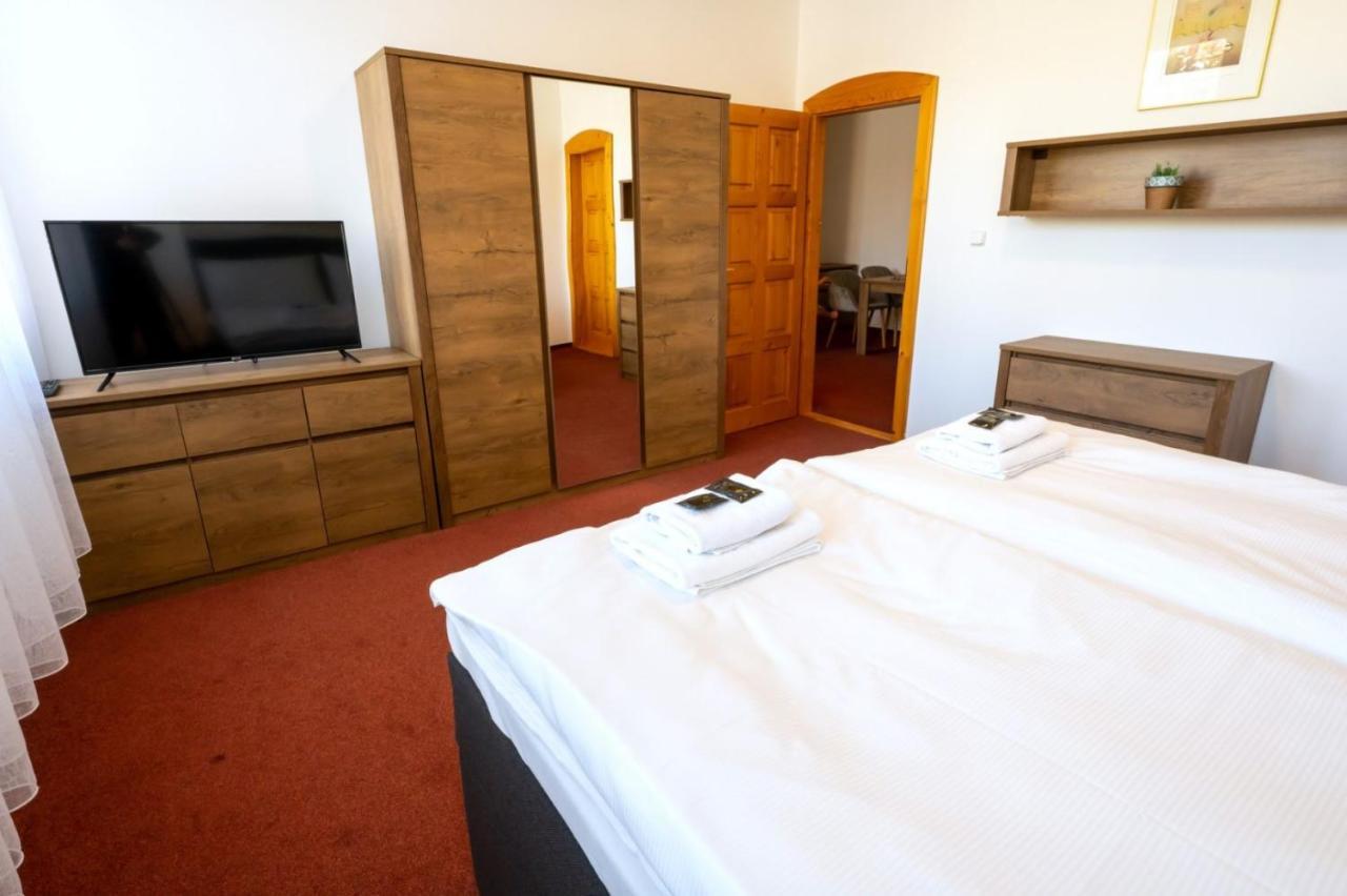 Hotel Uno Ústí nad Orlicí 외부 사진